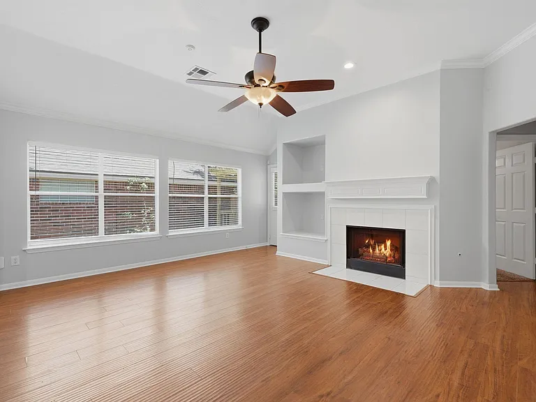 18 Mulberry Glen Pl — Photo 14