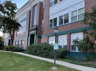 140 High St APT 105, Westerly, RI 02891