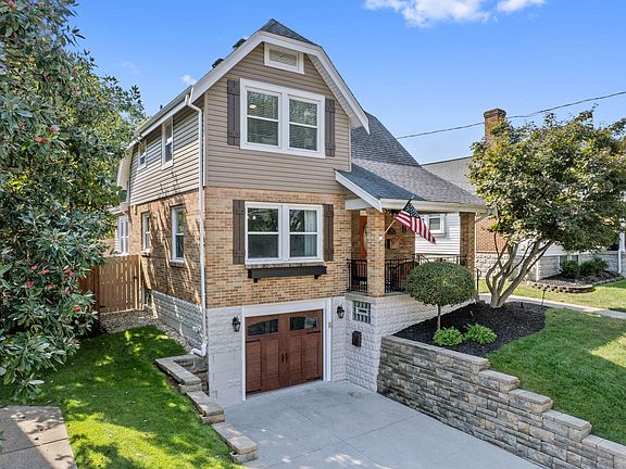 3rd image of 58 Lumley Ave