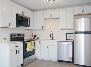 243 Cedar Lake Rd N, Minneapolis, MN 55405