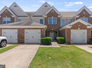 121 Village Dr, Loganville, GA 30052