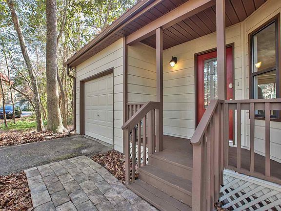 5th image of 1719 Brookside Blvd