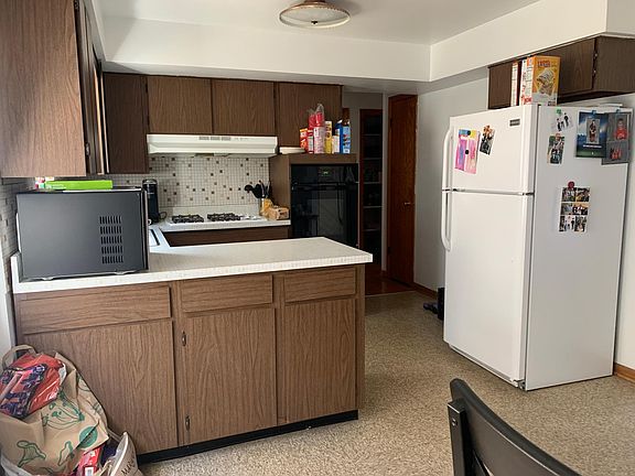 3rd image of 7356 N Harlem Ave APT 2W