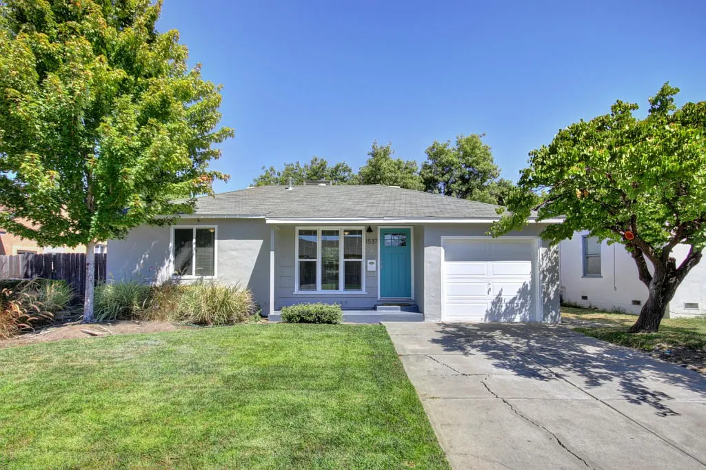 1537 38th Ave photo 1