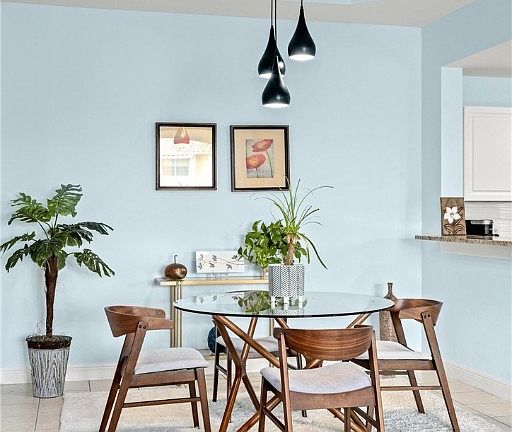 5th image of 3953 Pomodoro Cir Unit 302