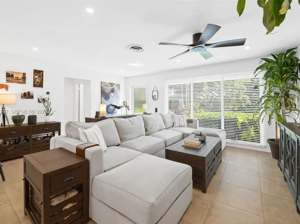 1639 NE 27th Dr, Fort Lauderdale, FL 33334