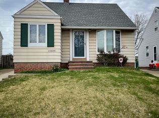 15609 Benhoff Dr, Maple Heights, OH 44137