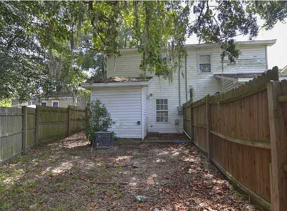 3rd image of 5082 Walker St