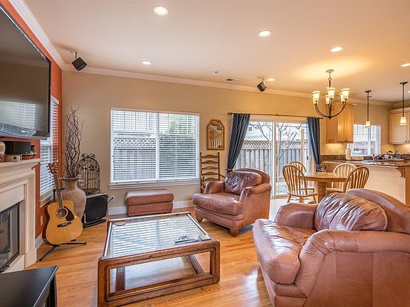 4th image of 143 Kennedy Ave #143