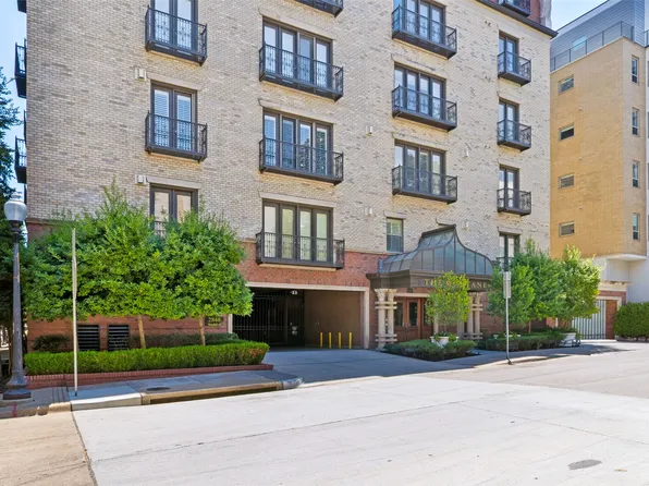 2848 Woodside St #4C, Dallas, TX 75204