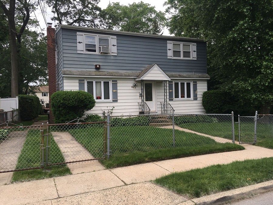 1st image of 635 Chautauqua Ave