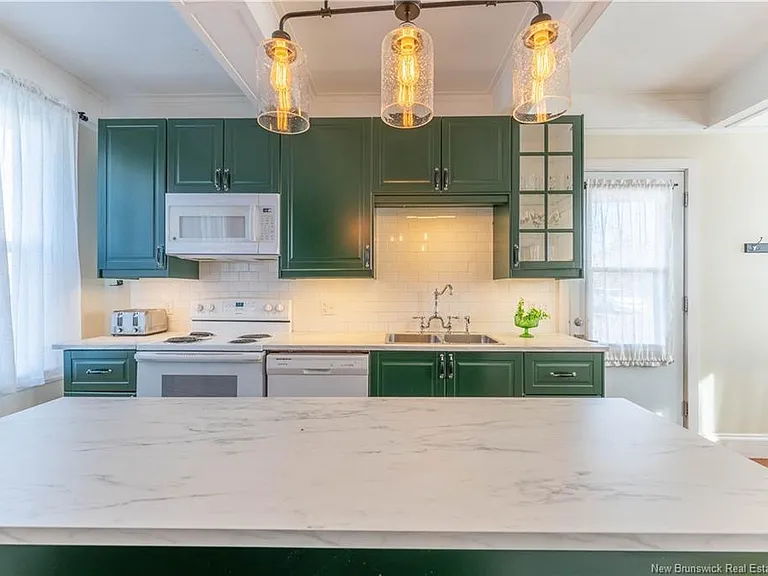46 Reed Ave — Photo 27