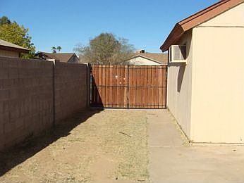 5th image of 7613 W Minnezona Ave