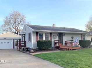 211 Elm St, Morrison, IL 61270