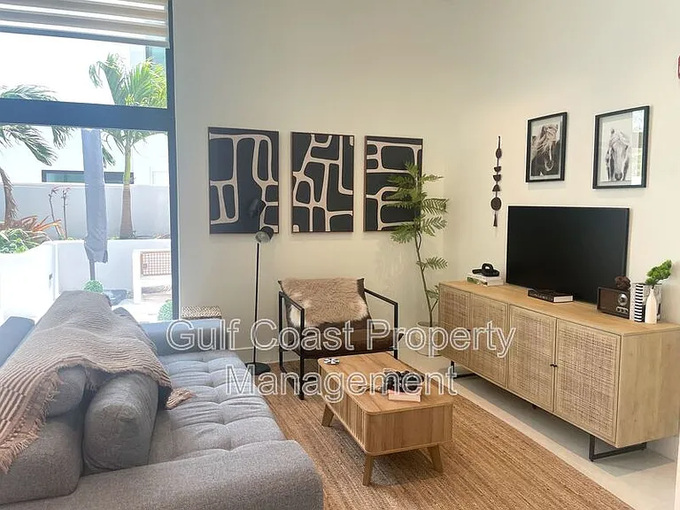 1558 4th St #208 — Photo 4