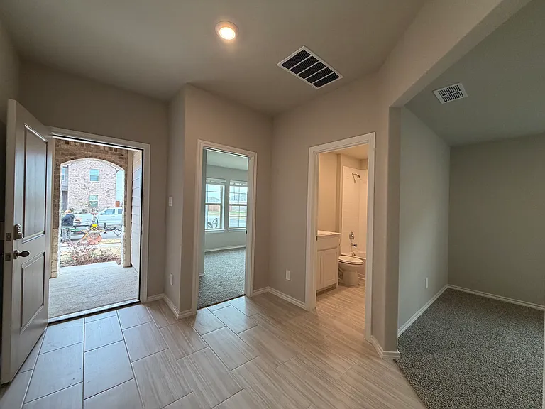 8433 Coffee Springs Dr — Photo 18