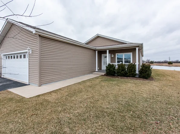 320 Legacy Ct, Grayslake, IL 60030