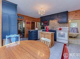 3rd image of 315 Lafayette Ave