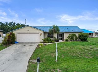 1313 NE 12th Place Cpe, Cape Coral, FL 33909