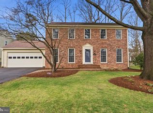 5508 Landmark Pl, Fairfax, VA 22032