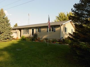300 1st St, Lohrville, IA 51453
