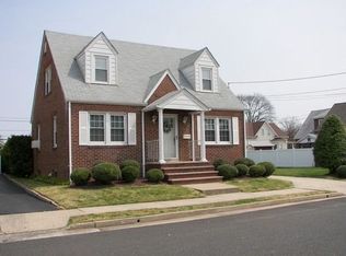 29 N Arlington St, Manville, NJ 08835