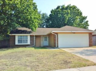 5940 Chisholm Trl, Haltom City, TX 76148