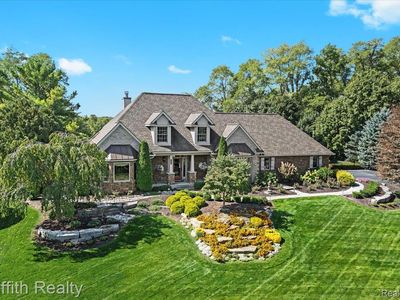 7253 Summit Rdg, Brighton, MI, 48116