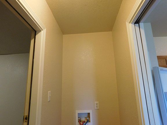 5th image of 5210 Daybreak Dr APT B