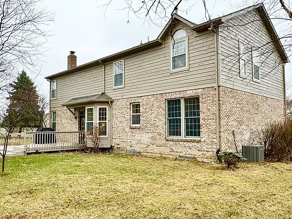 4th image of 7625 Chestnut Hills Dr