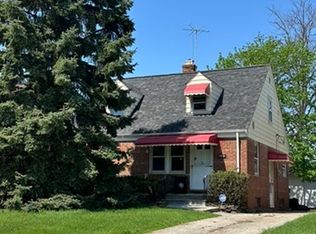 18413 Waterbury Ave, Maple Heights, OH 44137