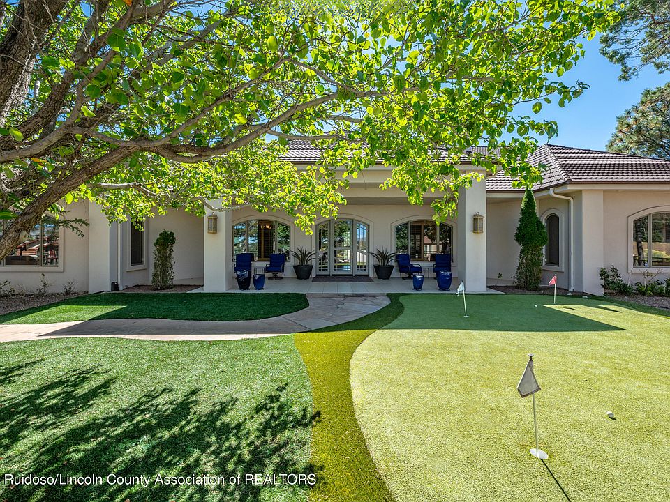 1st image of 212 El Camino Dr