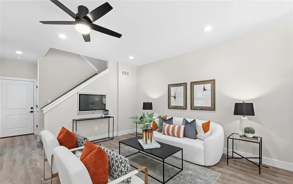 3 bed, 2.5 bath, 2060 sqft, $3,500 — Photo 4