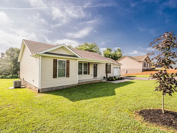260 Walnut Grove Dr, Smiths Grove, KY 42171