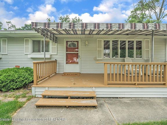 3rd image of 4318 Darron Dr
