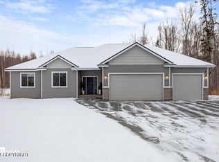 8526 E Wolf Creek Rd, Wasilla, AK 99654