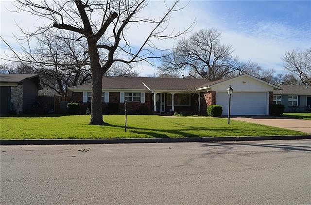 1st image of 2113 York Dr