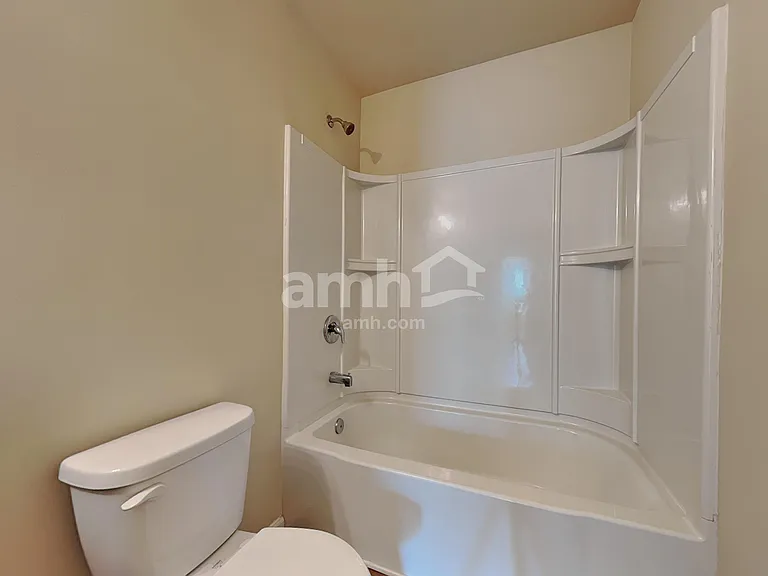 223 Maxton Ave — Photo 15