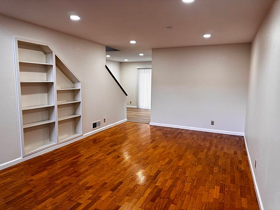 3rd image of 1280 Shanghai Ct