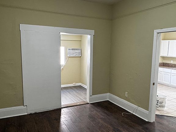 2nd image of 212 N Soto St #B