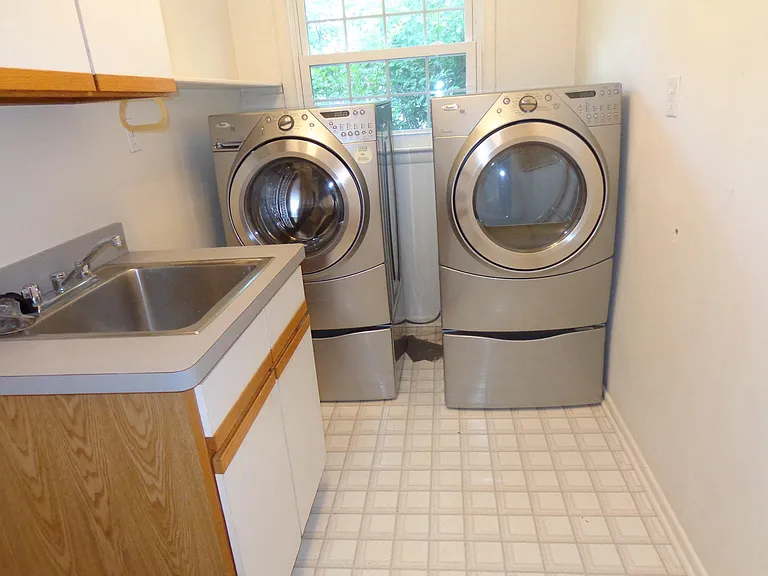 8126 Dunsinane Ct — Photo 10