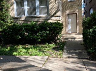 5711 N Spaulding Ave #1, Chicago, IL 60659