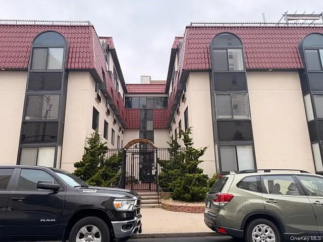 Building Photo - 425 Shore Rd #3A