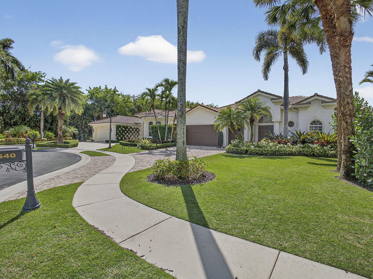 540 Les Jardin Drive