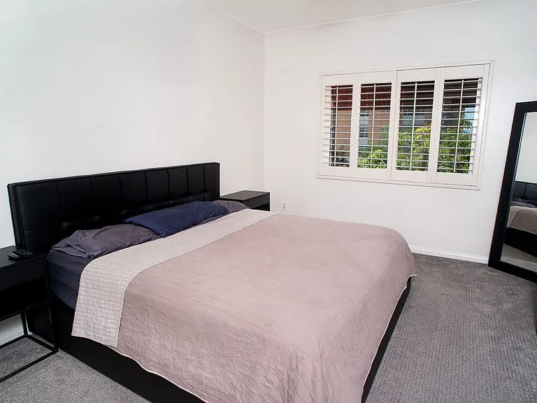 9610 Zelzah Ave #302 — Photo 7
