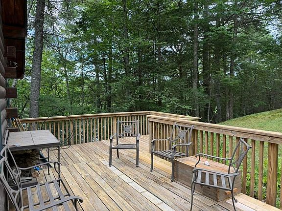 5th image of 27 Lakeview Drive