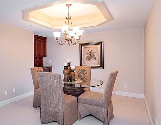 5th image of 1090 Pinellas Bayway S APT B4