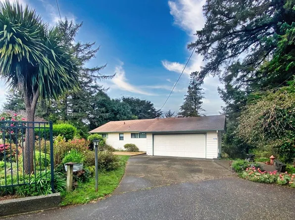 29710 Park Trl, Gold Beach, OR 97444
