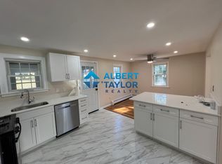 10 Regina Rd #B, Randolph, MA 02368