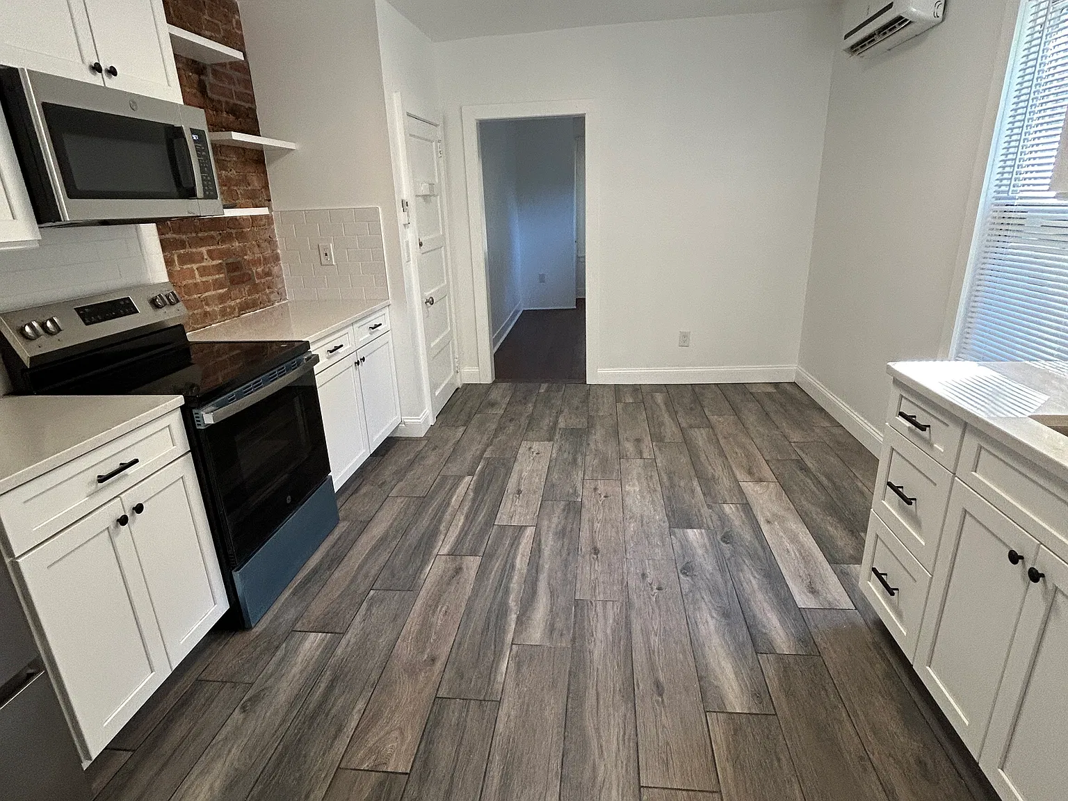 1 bed, 650 sqft, $2,495 — Photo 3